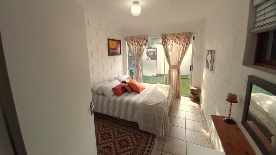 4 Bedroom Property for Sale in Britannia Bay Western Cape